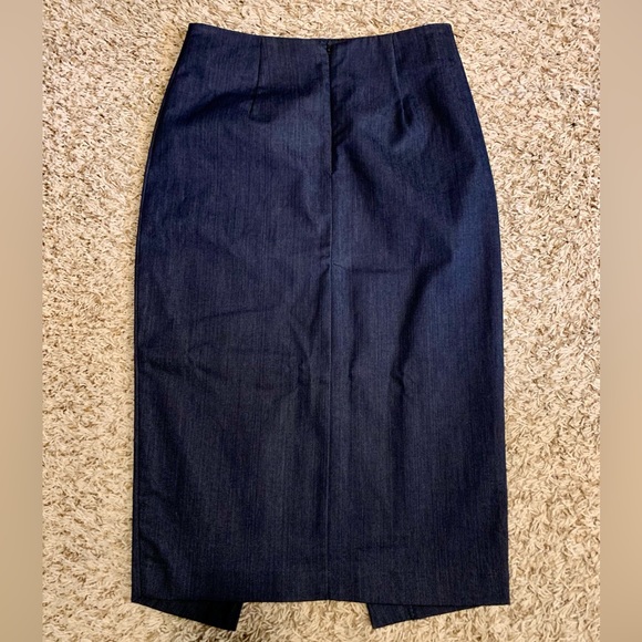 NWT New York & Company Navy Blue Pencil Skirt (size 0) - Picture 2 of 4